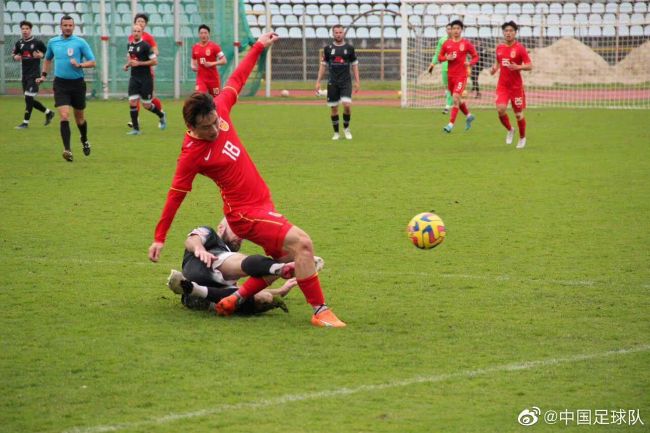 女人自己摸下边视频
