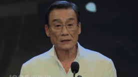 老师你的蕾丝内衣好紧